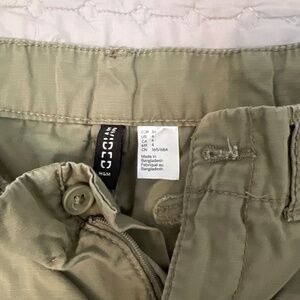 H and M army green cargo pants size 4